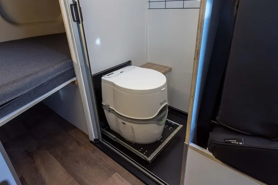 Baño retráctil