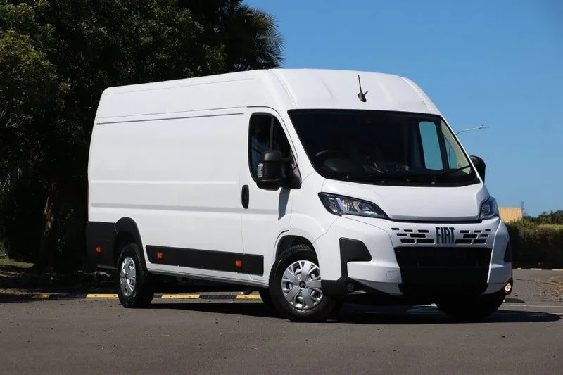 Fiat Ducato furgoneta de base sin camperizar lista para transformar