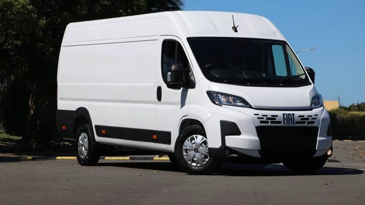 Fiat Ducato furgoneta de base sin camperizar — la más elegida para camperizar en España
