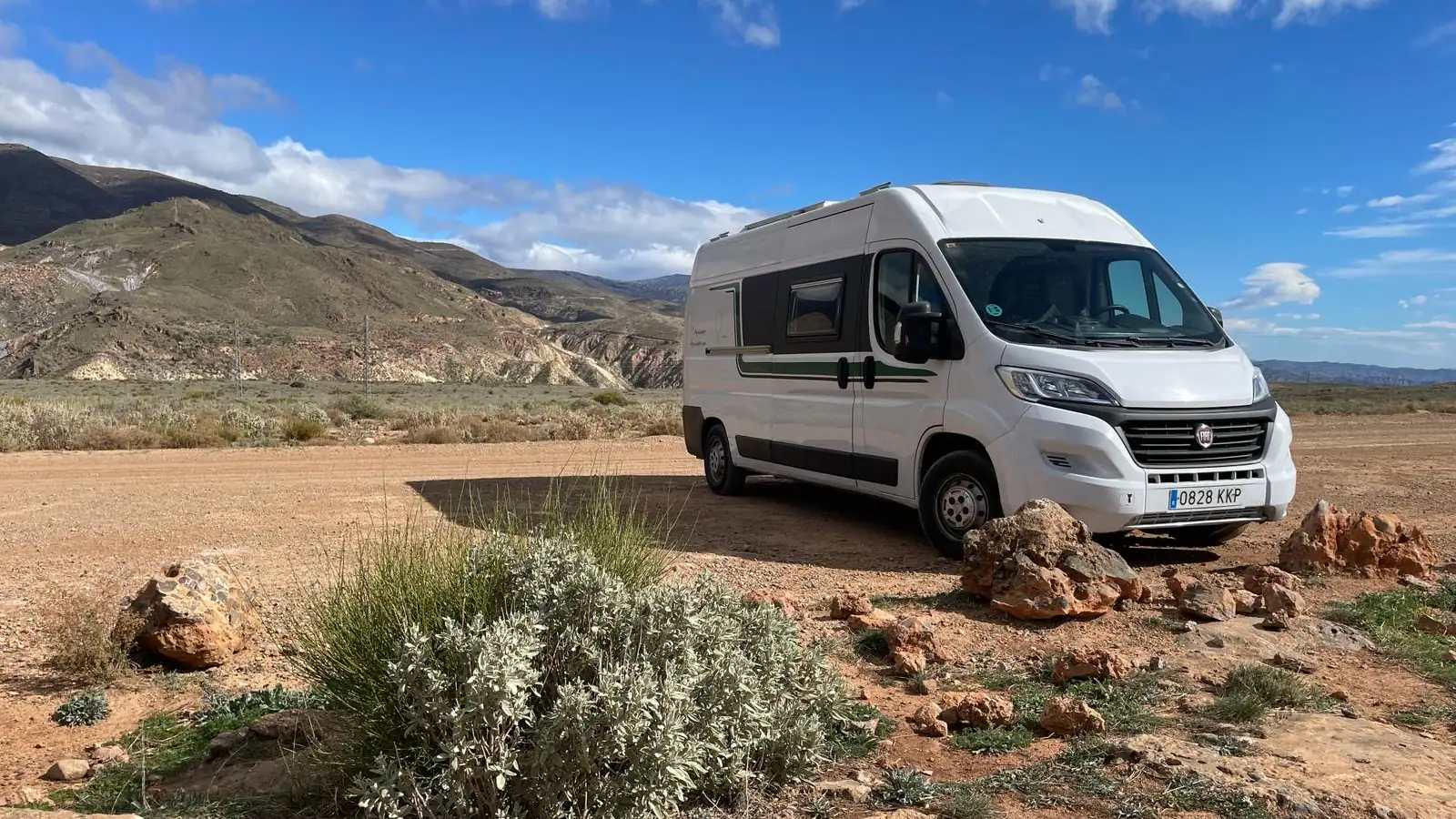 Furgoneta Fabricamper homologada como autocaravana en exterior