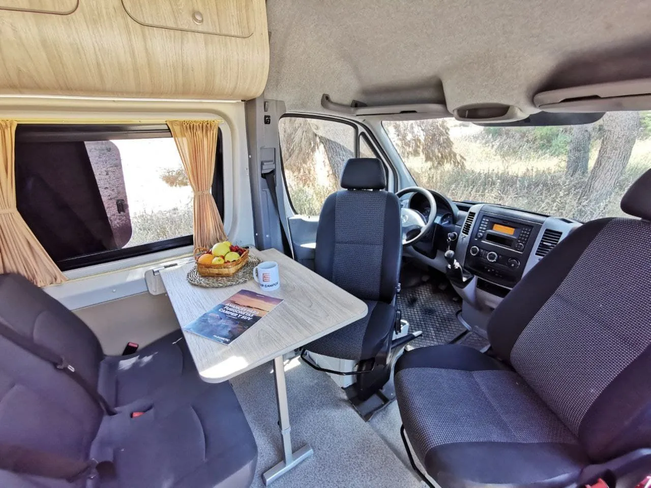 Asientos giratorios Sprinter camper a medida