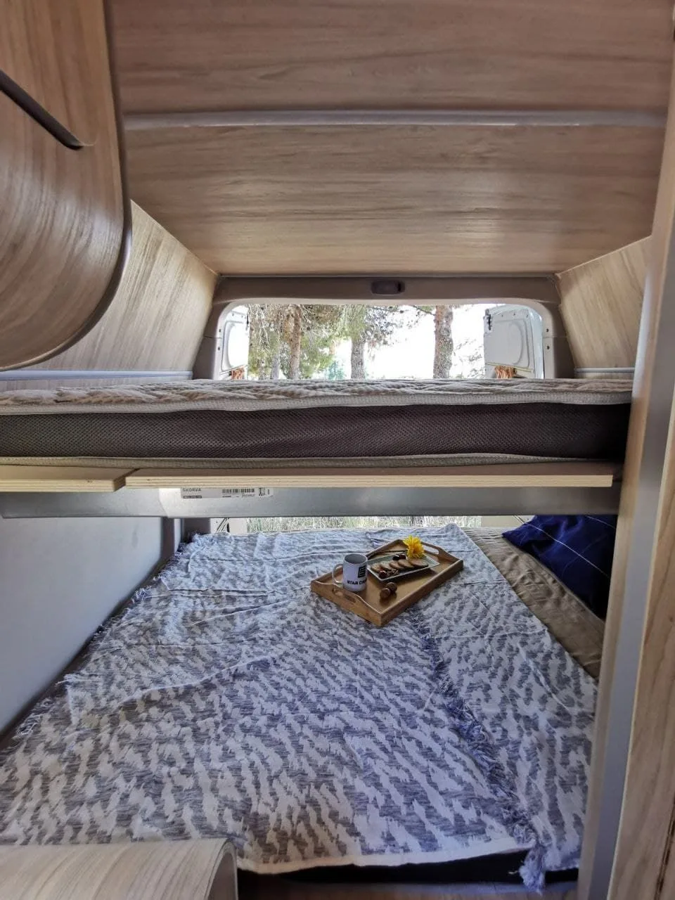 Cama Sprinter camperización a medida