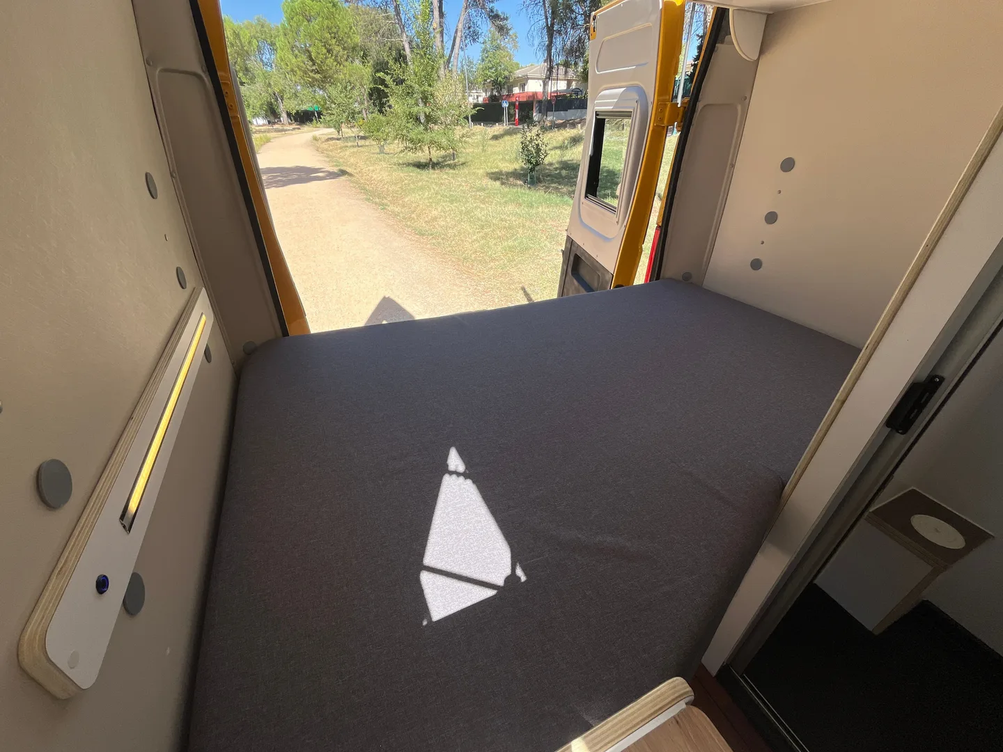 Cama Boxer camperización L2H2