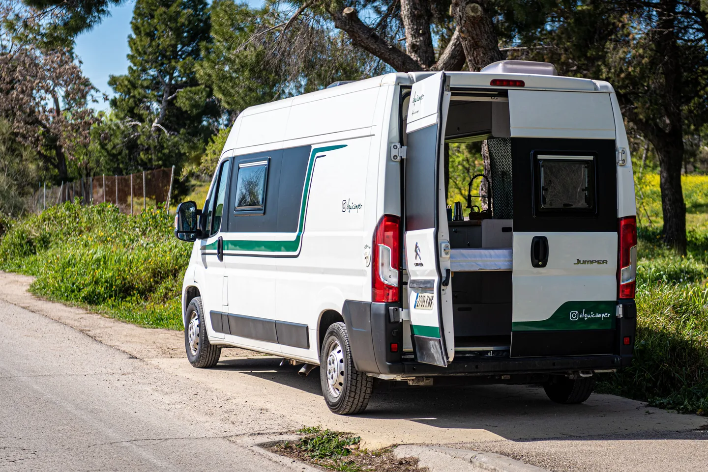 Camperización L3H2 gran volumen exterior