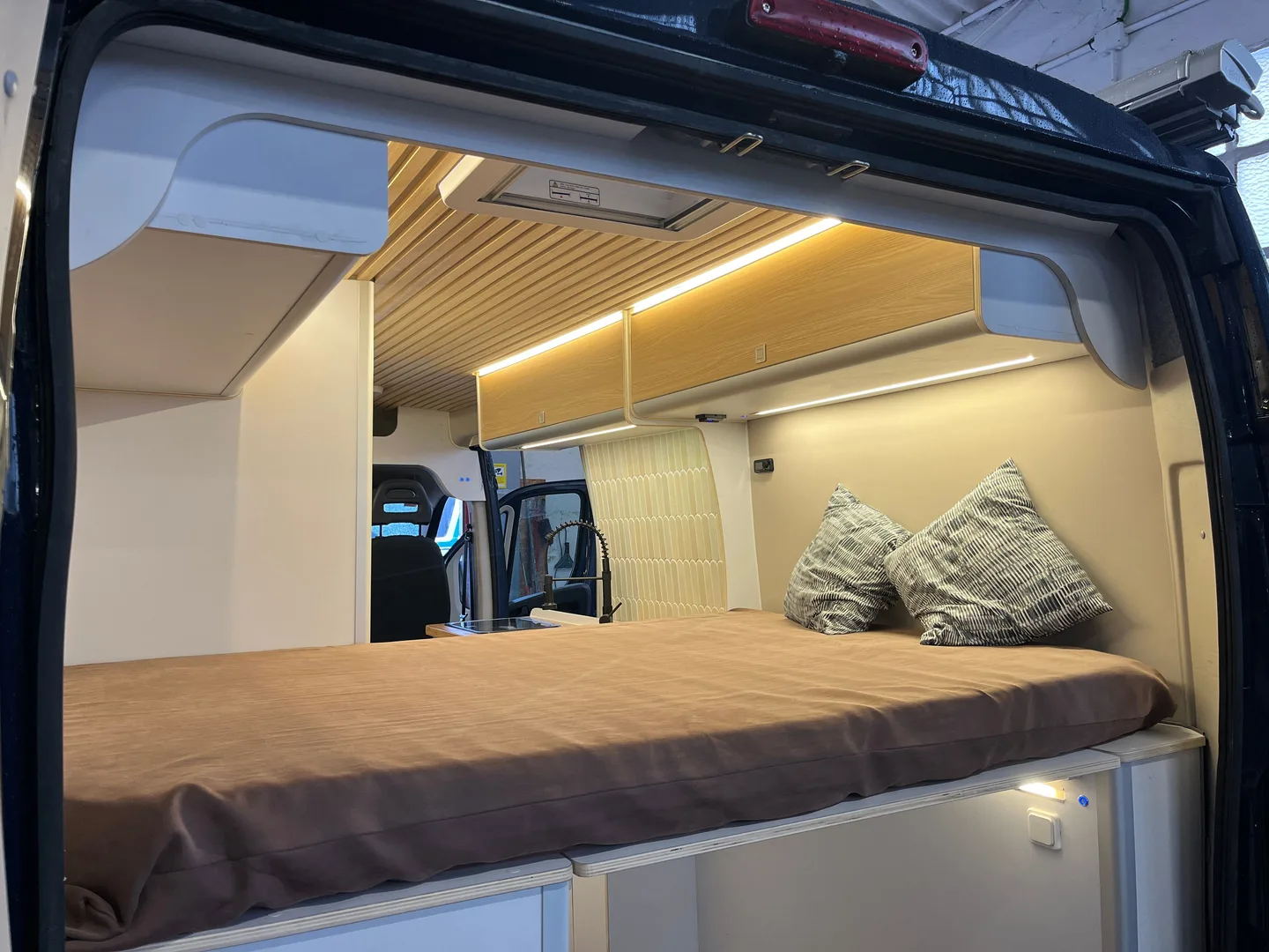 Cama Boxer L3H2 camperizado