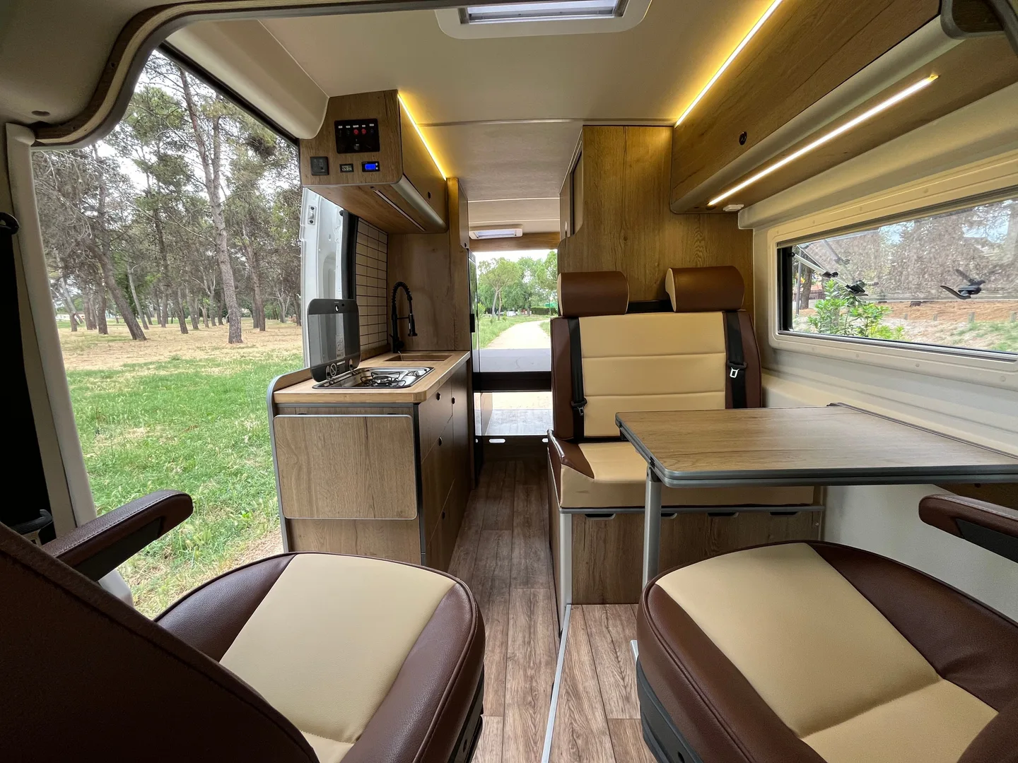 Salón camperización L4H2
