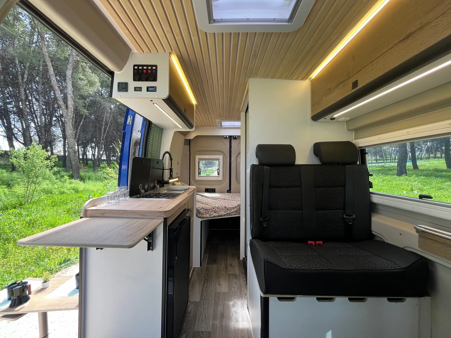 Boxer L2H2 para Flota de Alquiler con 4 Plazas y Litera Desmontable — foto 5