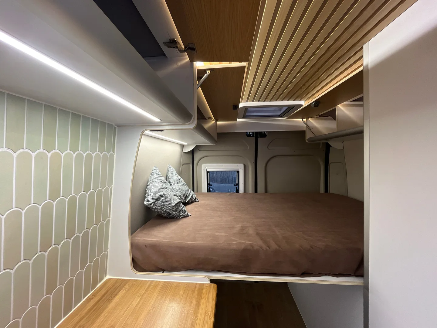 Boxer L3H2 para Dos Personas con Espacio para Bicis bajo la Cama — foto 4