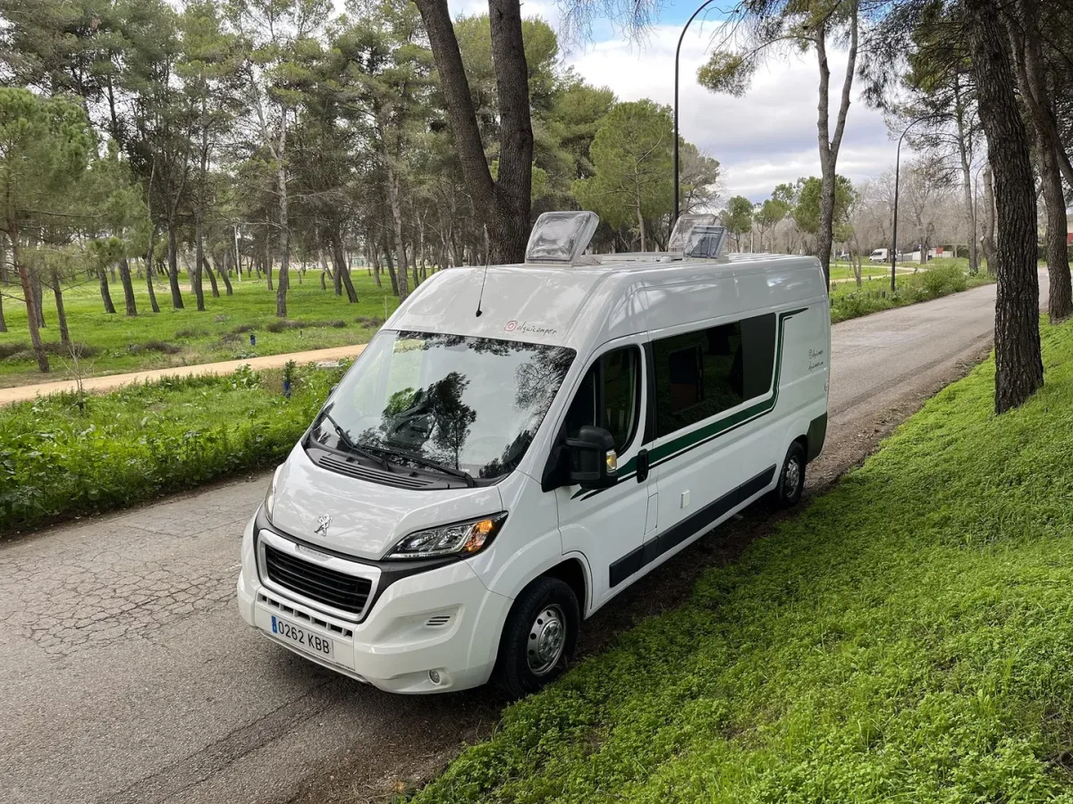 Peugeot Boxer L3H2 — Boxer L3H2 con Extra Almacenaje para Flota de Alquiler