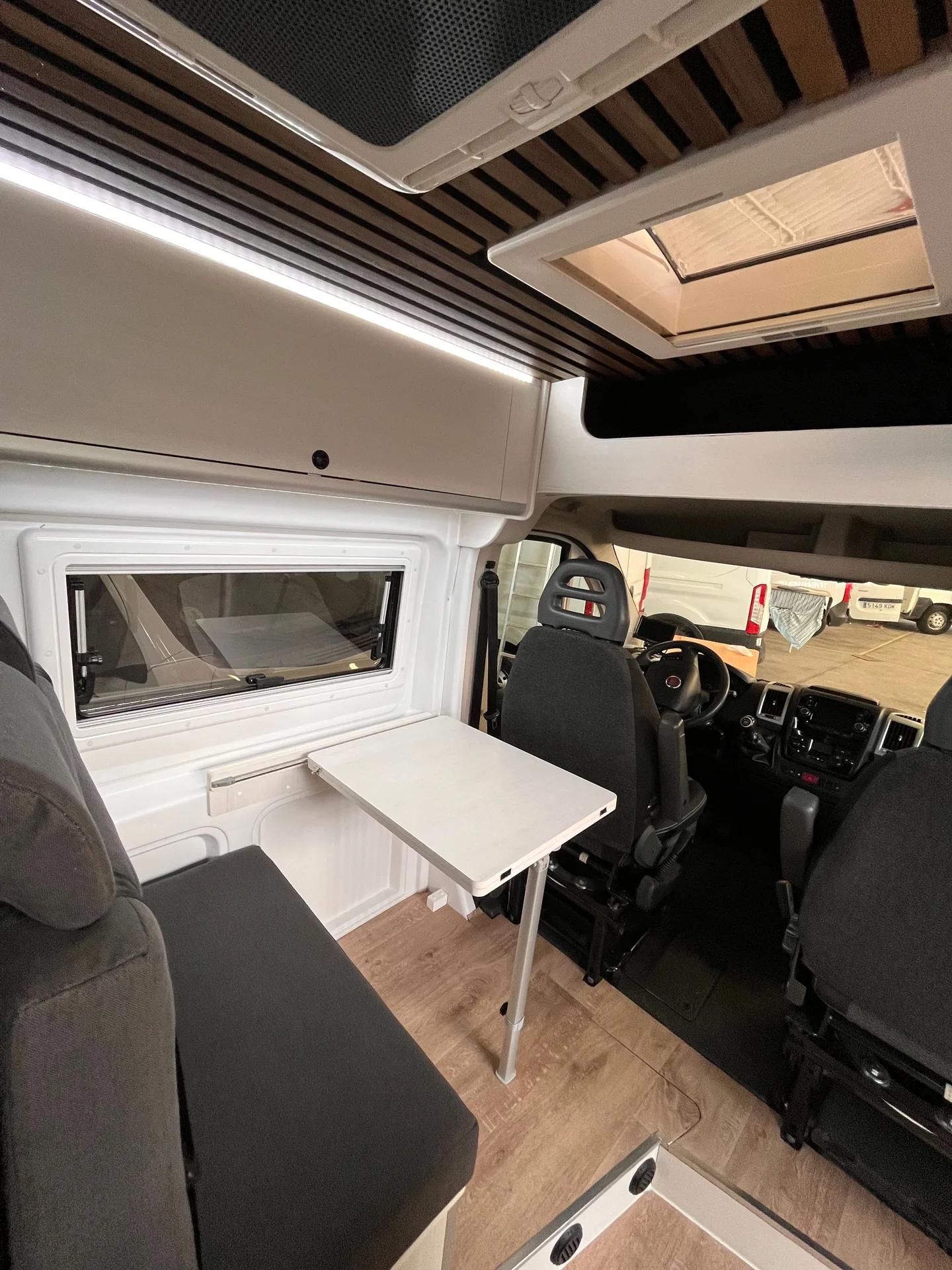 Ducato L3H2 con Microondas y Autonomía Total para Jubilados Viajeros — foto 7