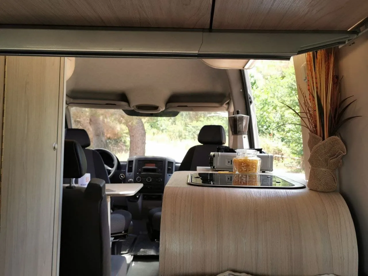 Sprinter L2 con Muebles Curvos para Empresa de Alquiler — foto 5