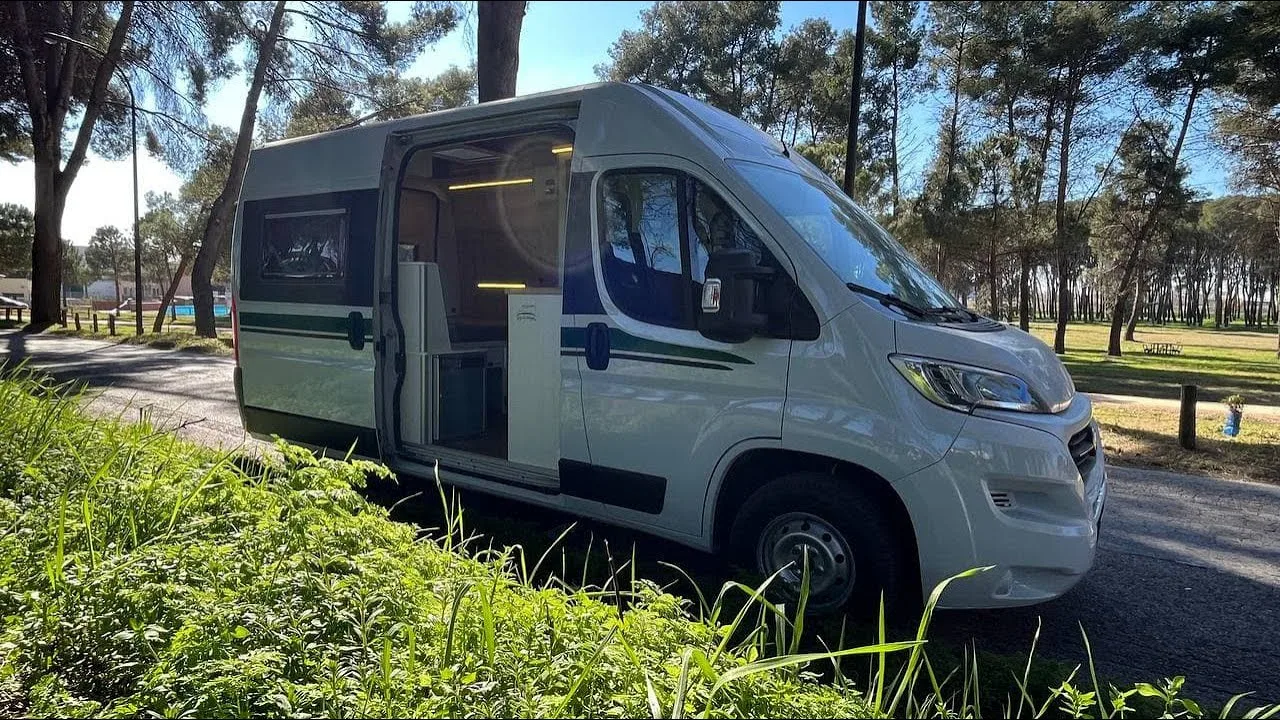 Van tour furgoneta camperizada